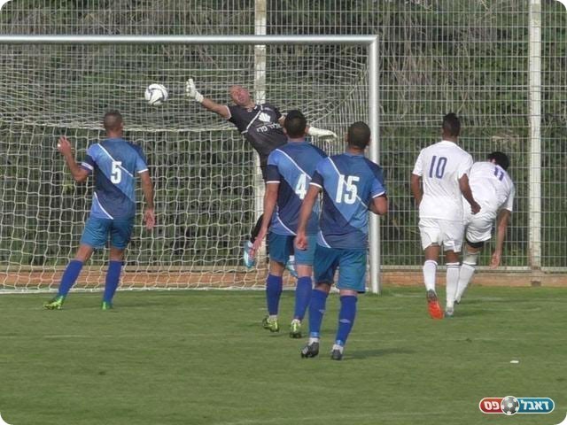 רוזנקוביץ׳ בפעולה (שקד מורג)